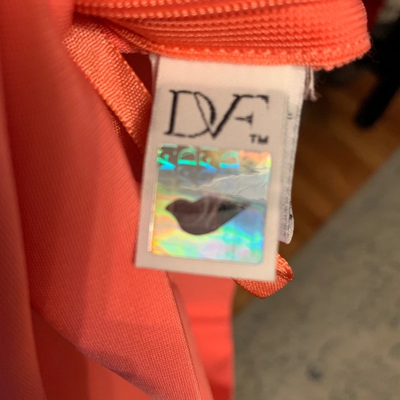 Diane Von Furstenburg Coral Dress Size 6 - Picture 8 of 8